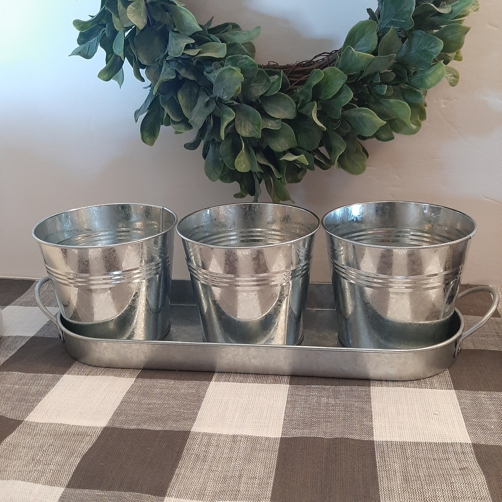 ❌SOLD❌Galvanized metal planters & tray set